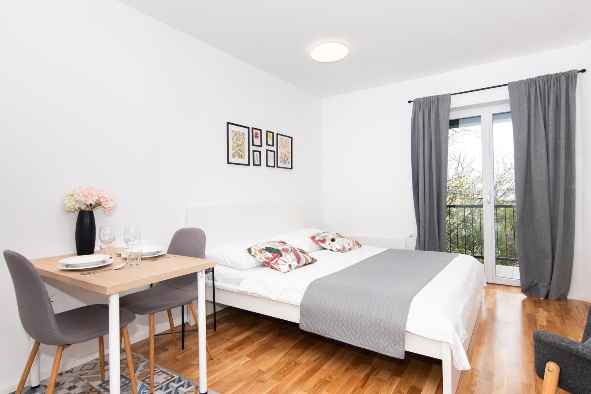 Forgotten Garden Apartments ポルトローシュ エクステリア 写真